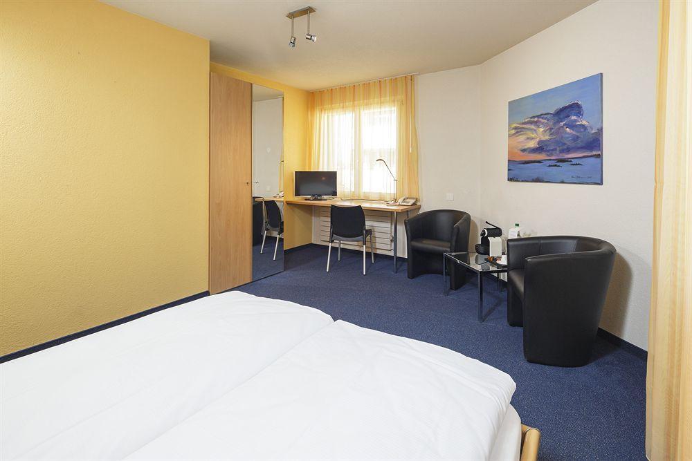 Aarehof Swiss Quality Hotel Wildegg Bagian luar foto