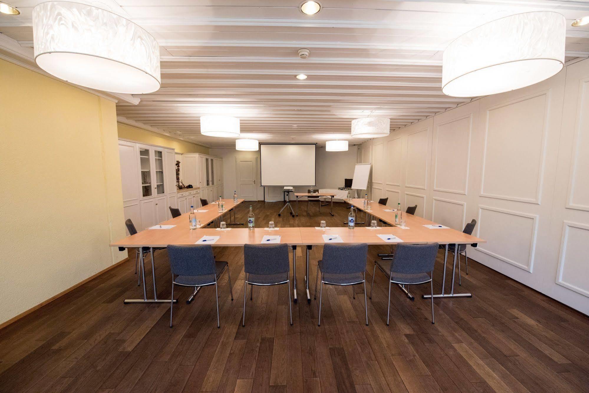 Aarehof Swiss Quality Hotel Wildegg Bagian luar foto