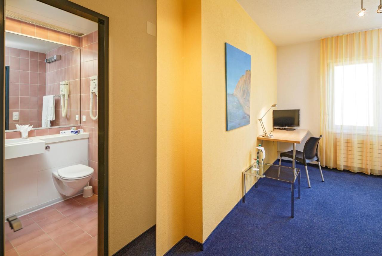 Aarehof Swiss Quality Hotel Wildegg Bagian luar foto